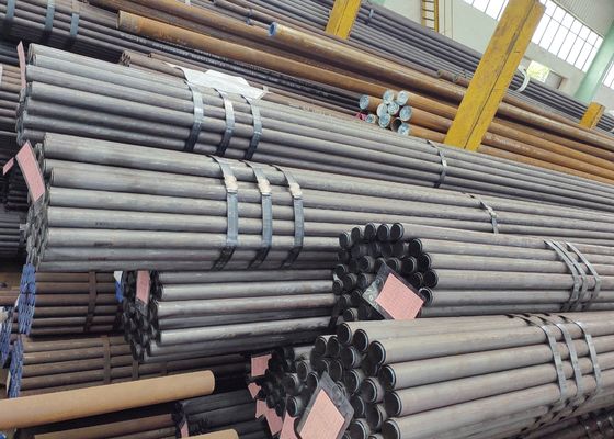 ASME Kohlenstoffstahl Warmgewalzte Rohre Nahtlose Kesselrohr in Anlagenstation