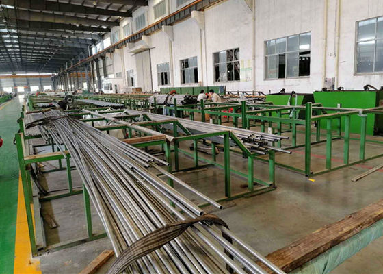Wärmetauscher-nahtloses rostfreies Rohr TP304 304L TP316L TP347 TP317 100% UND HT UT