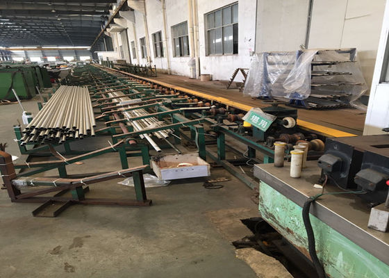 Nahtloses rostfreies Rohr A213 Tp321/temperte SS-Rauchrohre 25*2*9000mm